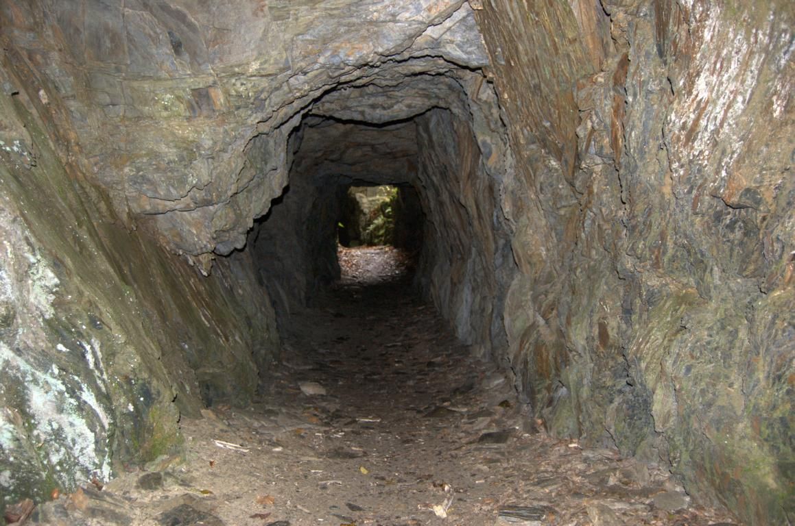 Felsentunnel Felsentunnel