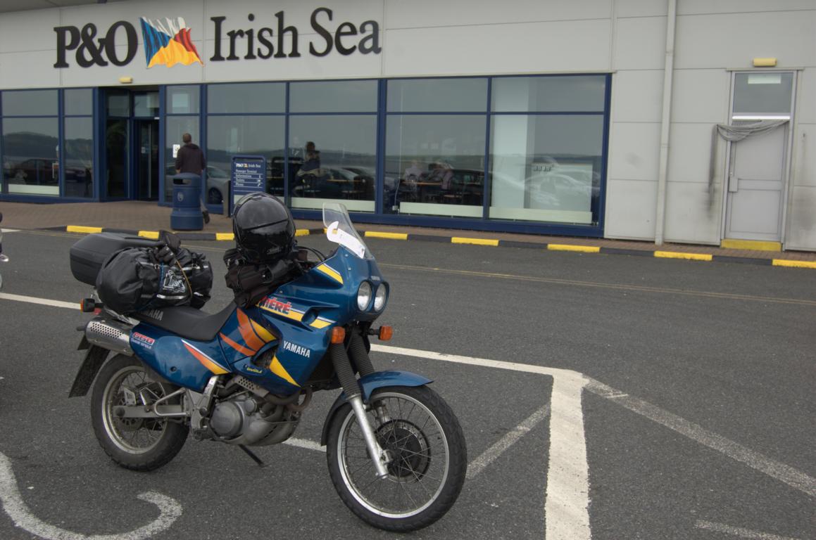 Am P&O Fährbüro im englischen Cairnryan