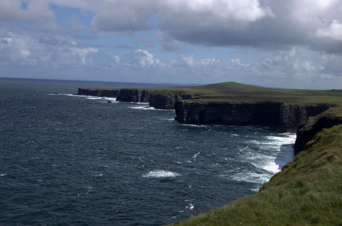 Die Cliffs of Donee Die Cliffs of Donee