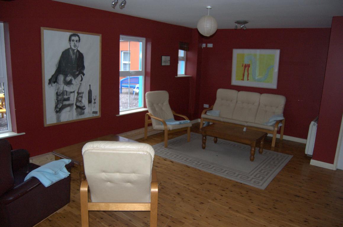 Aufenthaltsraum in unserem Hostel in Allihies Aufenthaltsraum in unserem Hostel in Allihies