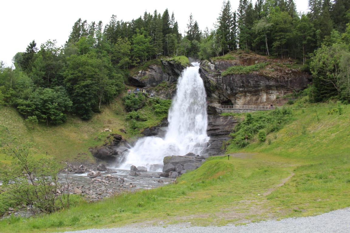 Wasserfall Steindalsfossen