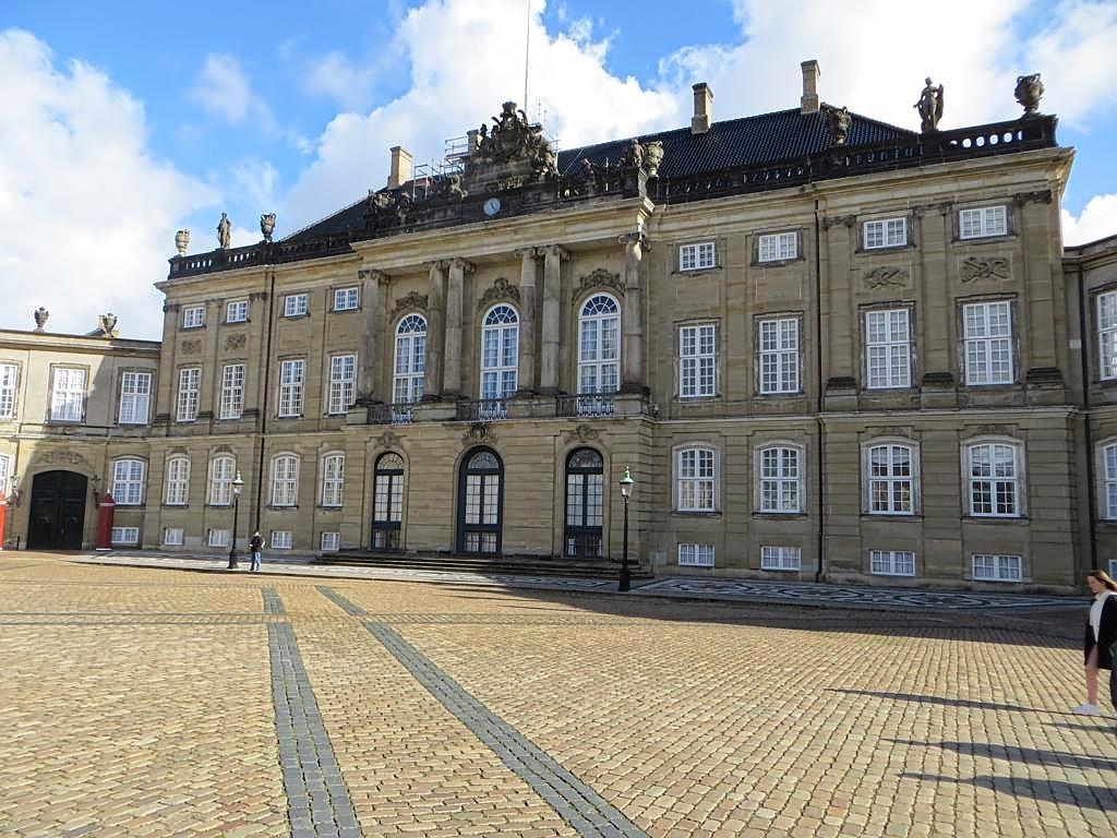 Auf dem Amalienborger Staatsplatz