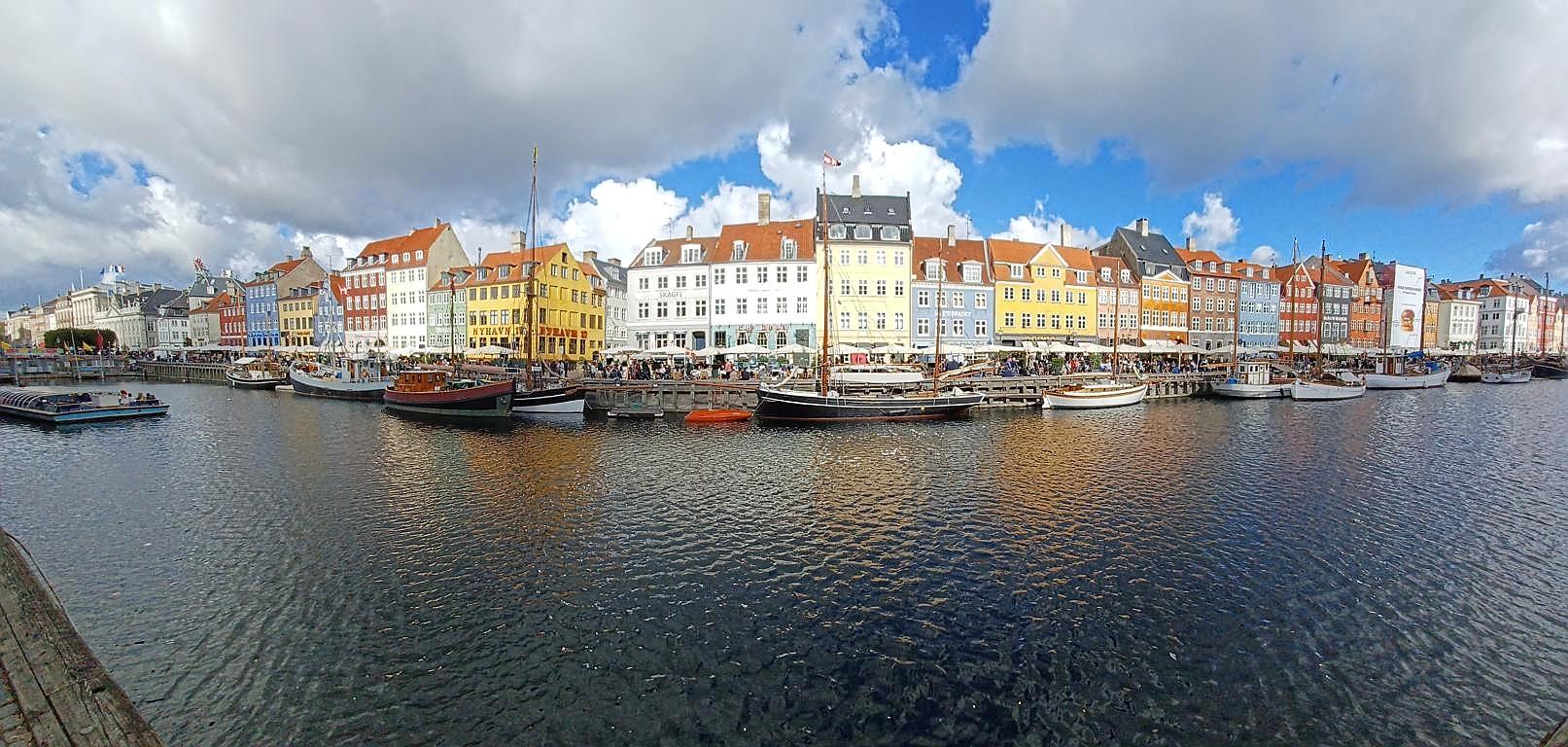 Am Nyhavns-Kanalen