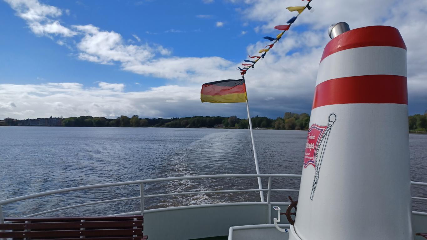 Mit der Weißen Flotte auf dem Zwischenahner Meer Mit der Weißen Flotte auf dem Zwischenahner Meer