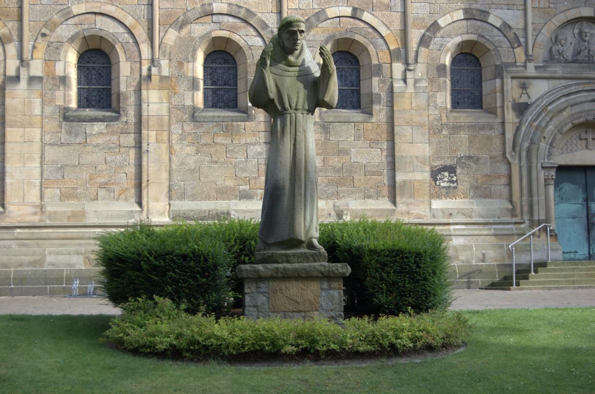 Statue des heiligen Antonius von Padua Statue des heiligen Antonius von Padua