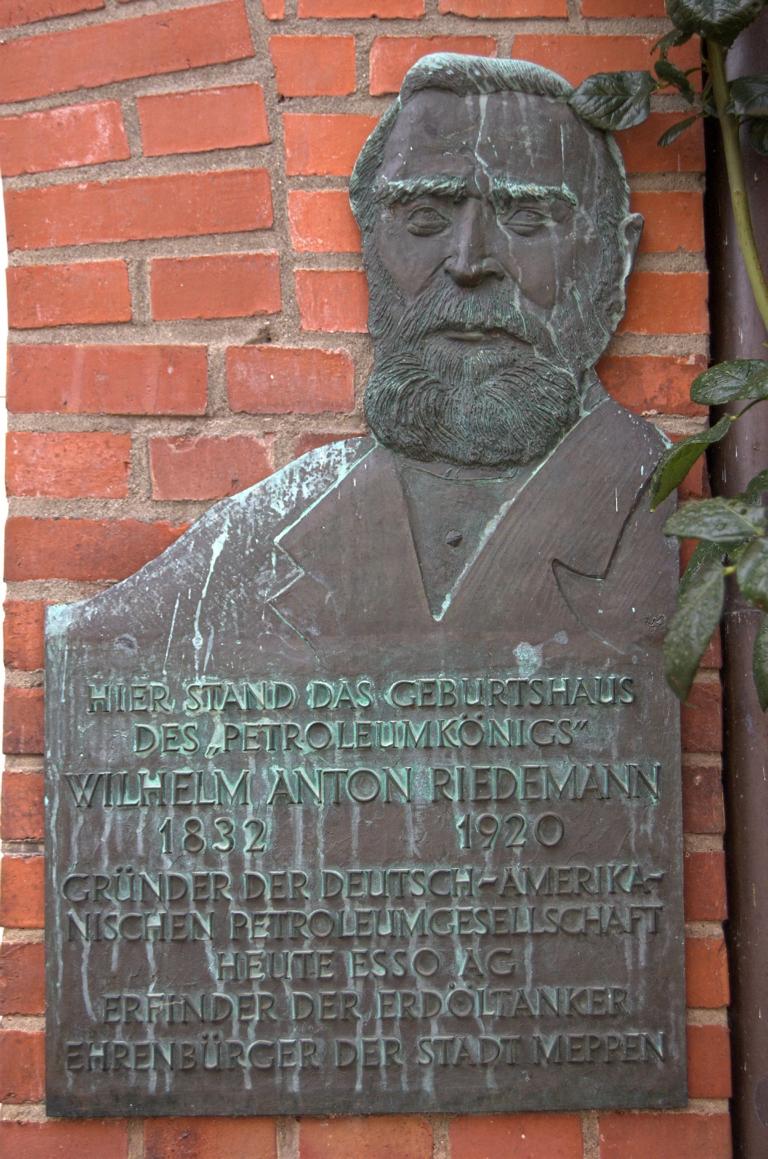 Die Wilhelm Anton Riedemann-Gedenktafel Die Wilhelm Anton Riedemann-Gedenktafel