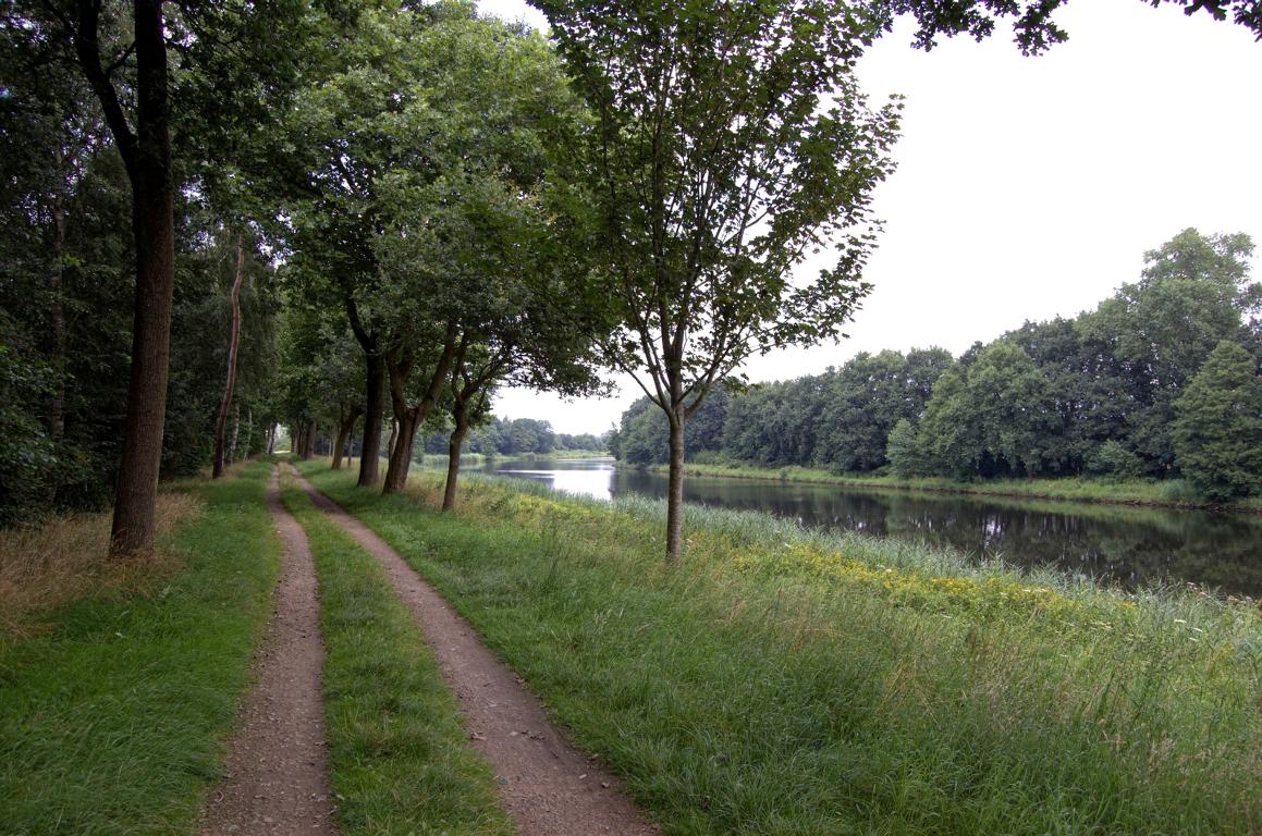 Radweg zwischen Lehe bis Aschedorf Radweg zwischen Lehe bis Aschedorf