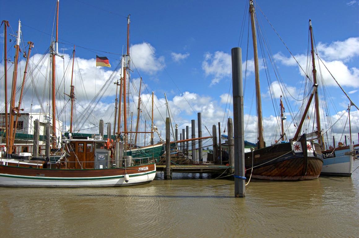 Hafen von Ditzum