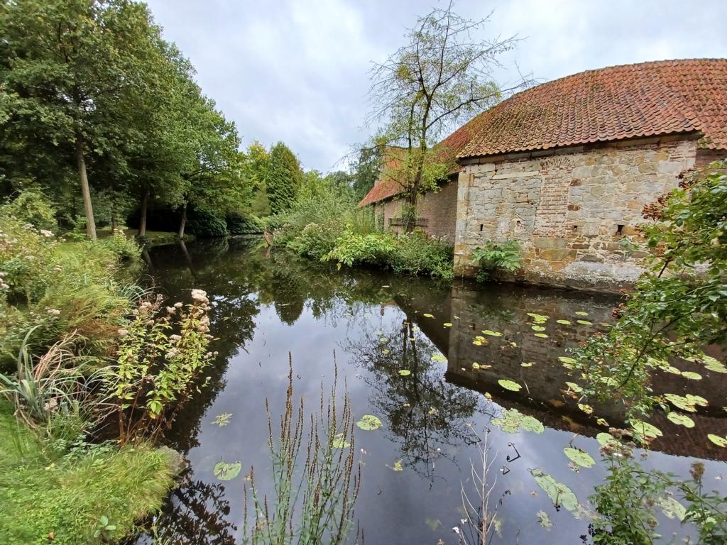 Blick über die Gräfte auf Haus Welbergen