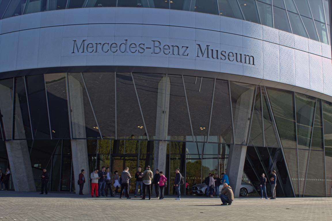 Das Mercedes-Benz Museum Das Mercedes-Benz Museum