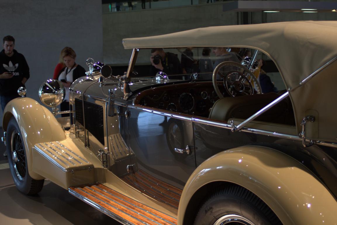 Exponate aus den Jahren 1914 bis 1945 im Mercedes-Benz Museum Exponate aus den Jahren 1914 bis 1945 im Mercedes-Benz Museum
