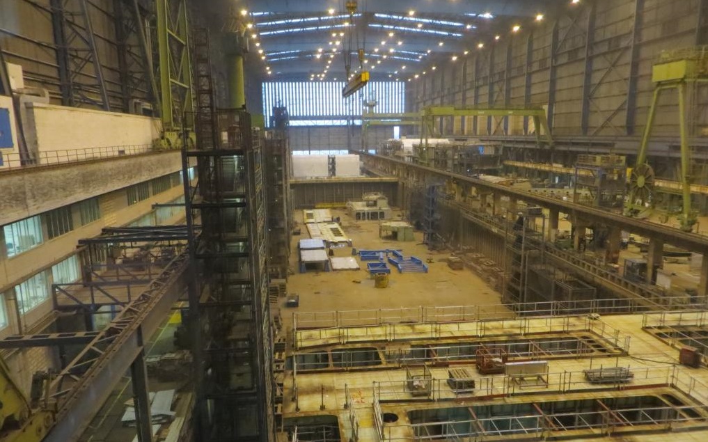 Kleine Produktionshalle in der Meyerwerft Kleine Produktionshalle in der Meyerwerft