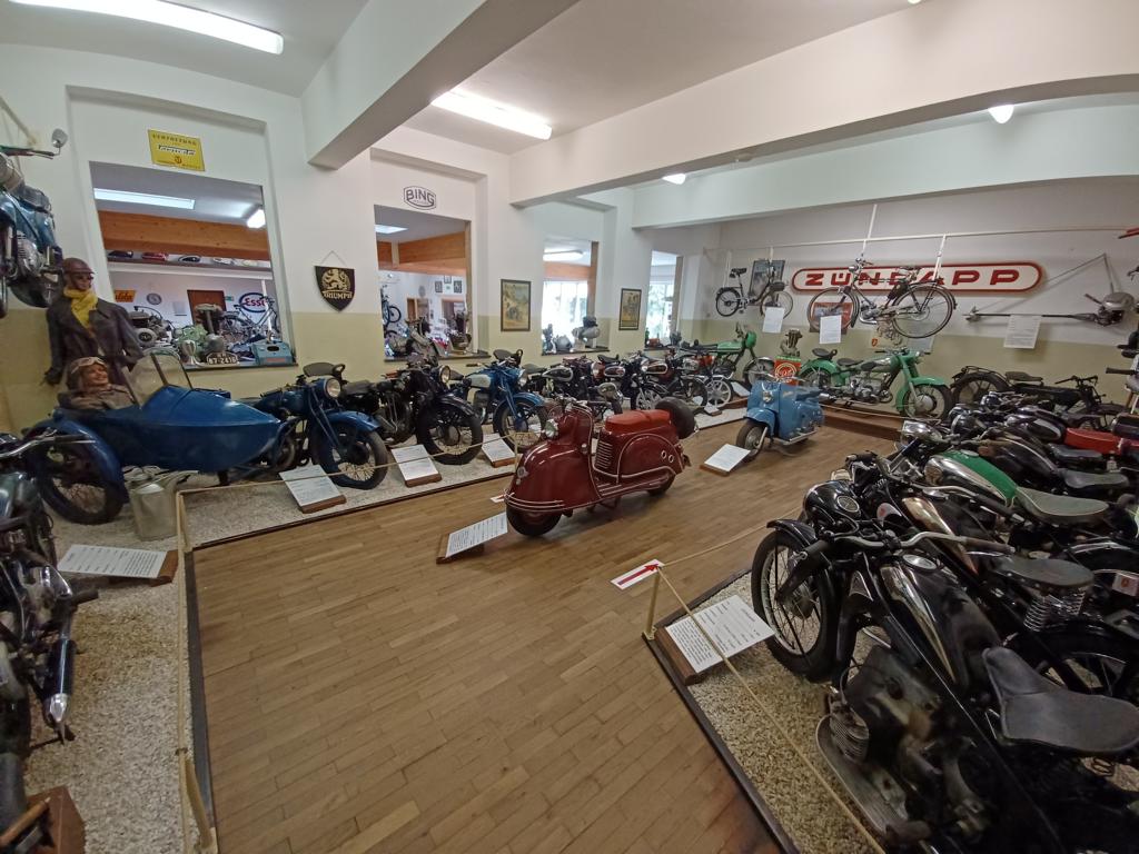 Blick in die Zündappabteilung im Motorradmuseum Ibbenbüren