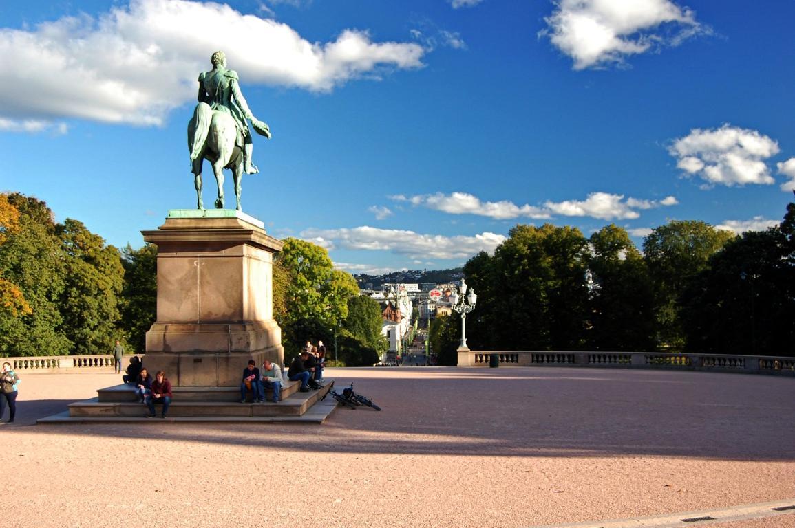 Blick vom Schloss auf die Karl Johans Gata