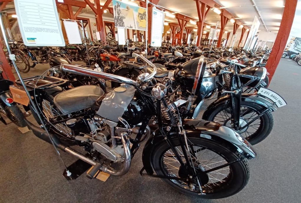 Im PS.Speicher Einbeck, Depot Motorrad