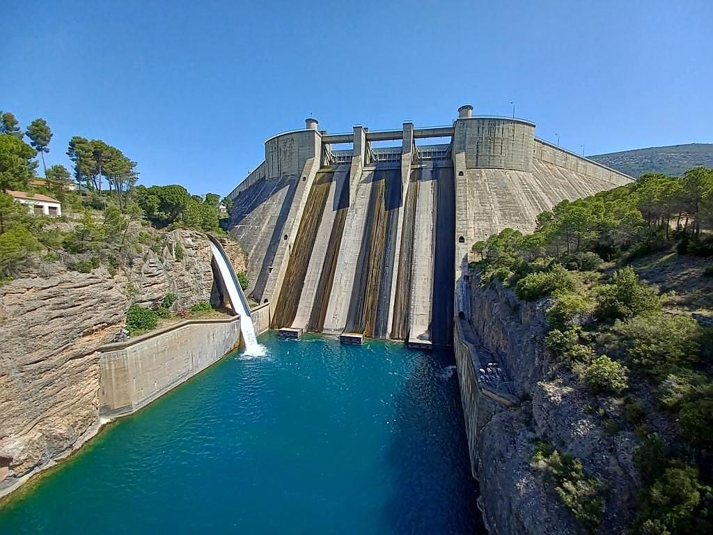 Am Staudamm 'Presa EL Grado' Am Staudamm 'Presa EL Grado'