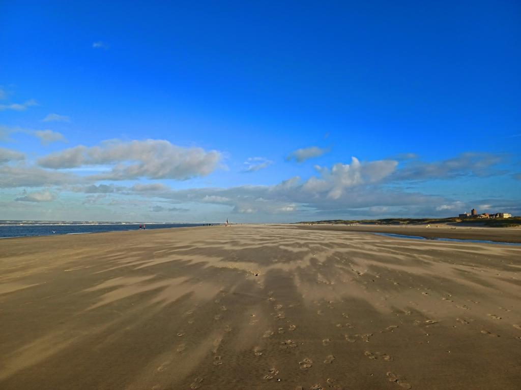 Scheinbar endloser Strand auf Juist