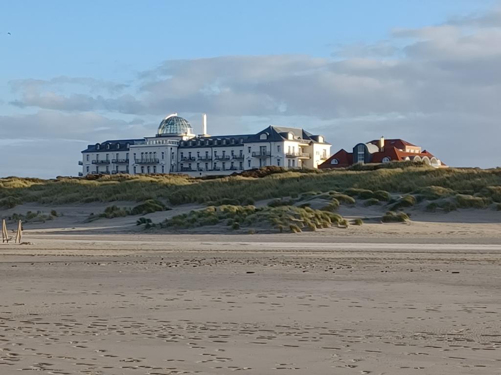 Blick auf das Kurhaus/Badehotel