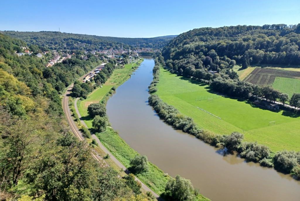 Aussicht vom Weser-Sky-Walk Richtung Bad Karlshafen Aussicht vom Weser-Sky-Walk Richtung Bad Karlshafen