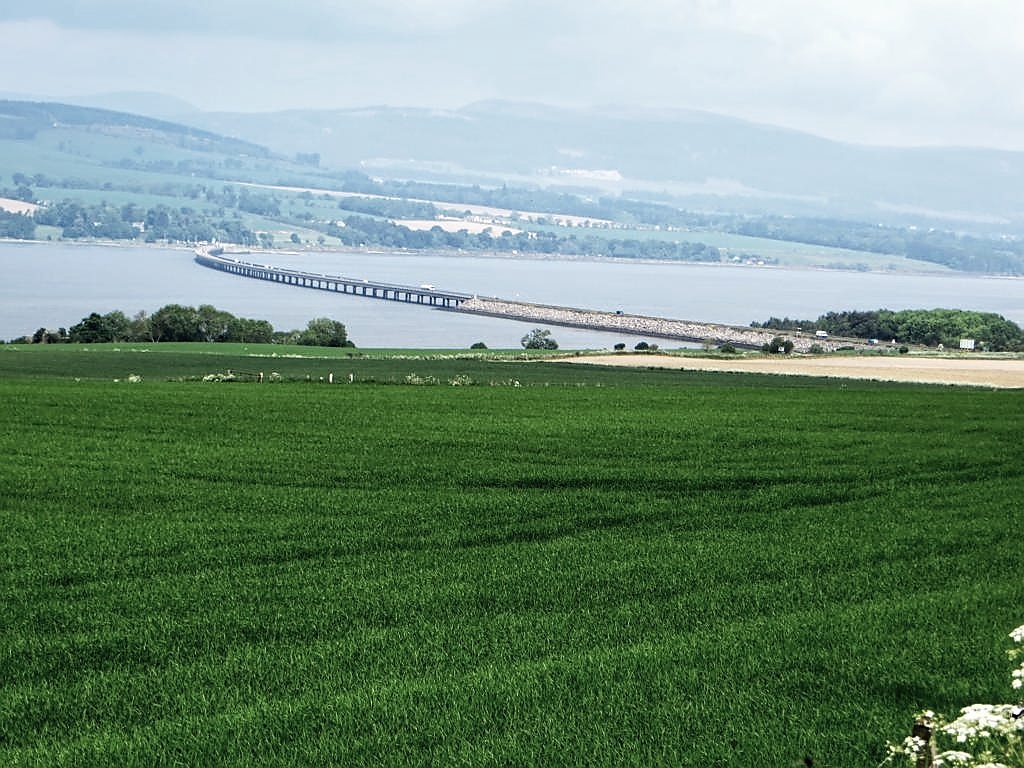 Brücke über den 'Moray Firth'